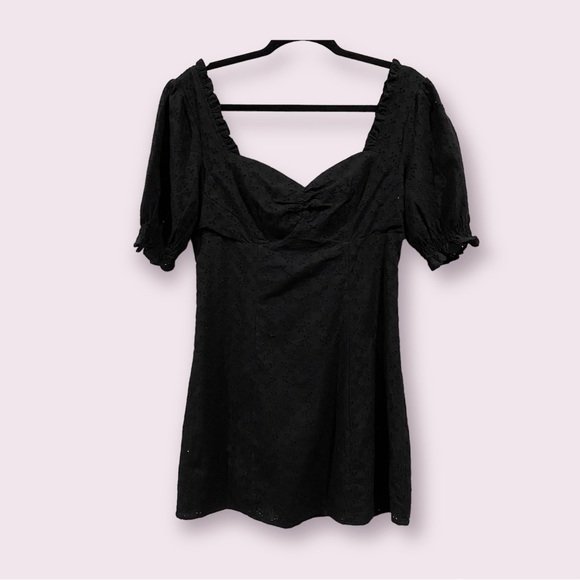 Lulu’s Square Neck Sweetheart Eyelet Dress Black Size Medium - Picture 1 of 9